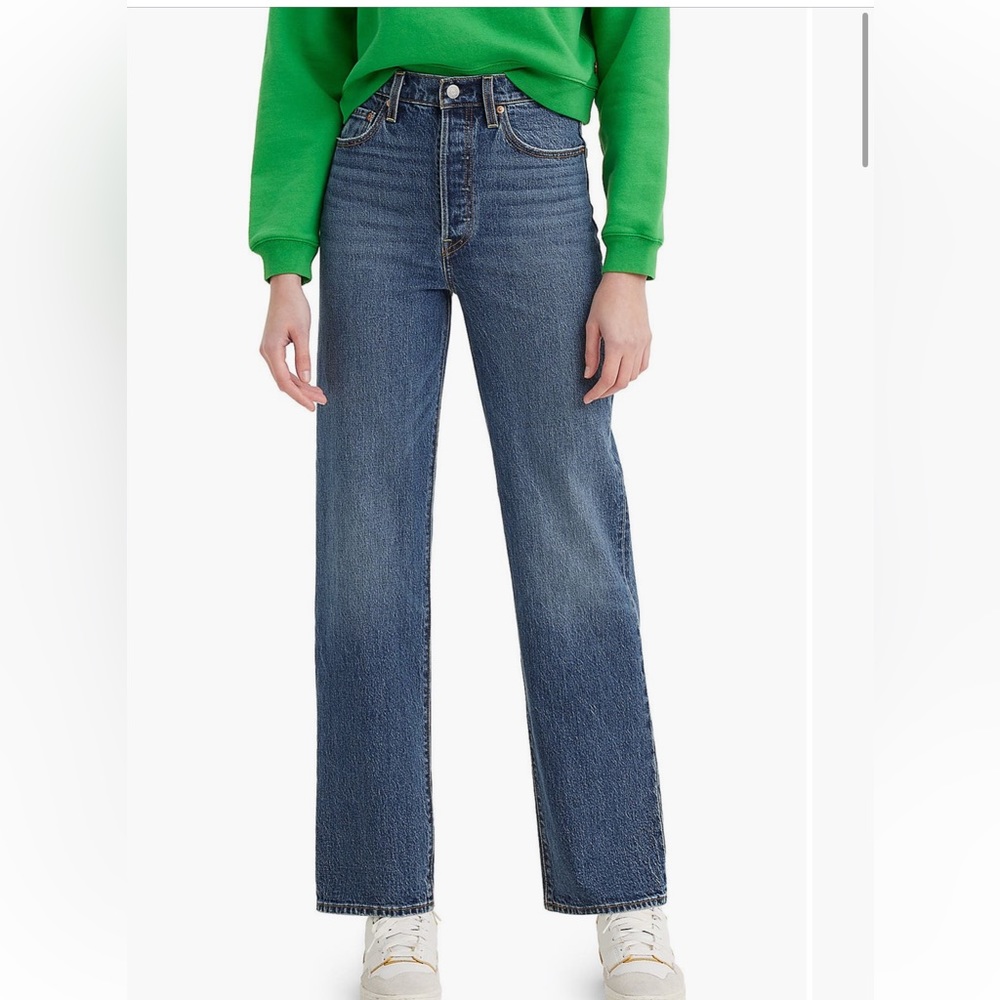 Only used once, Levi’s Ribcage High Waist Jeans size 29
